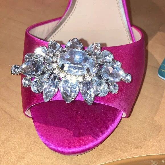 Badgley Mischka Jewel Heels - Picture 7 of 9